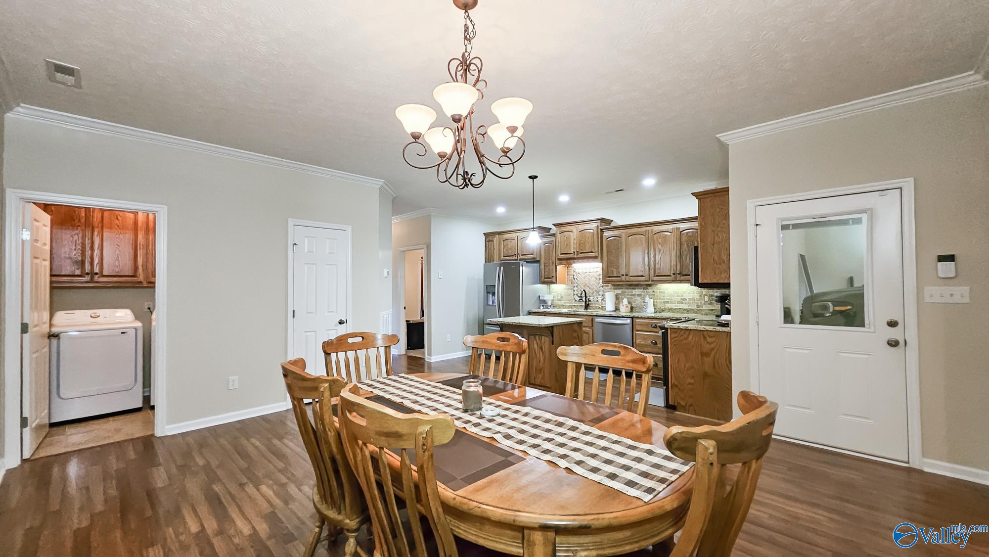 104 Wyndham Circle, Athens, Alabama image 5