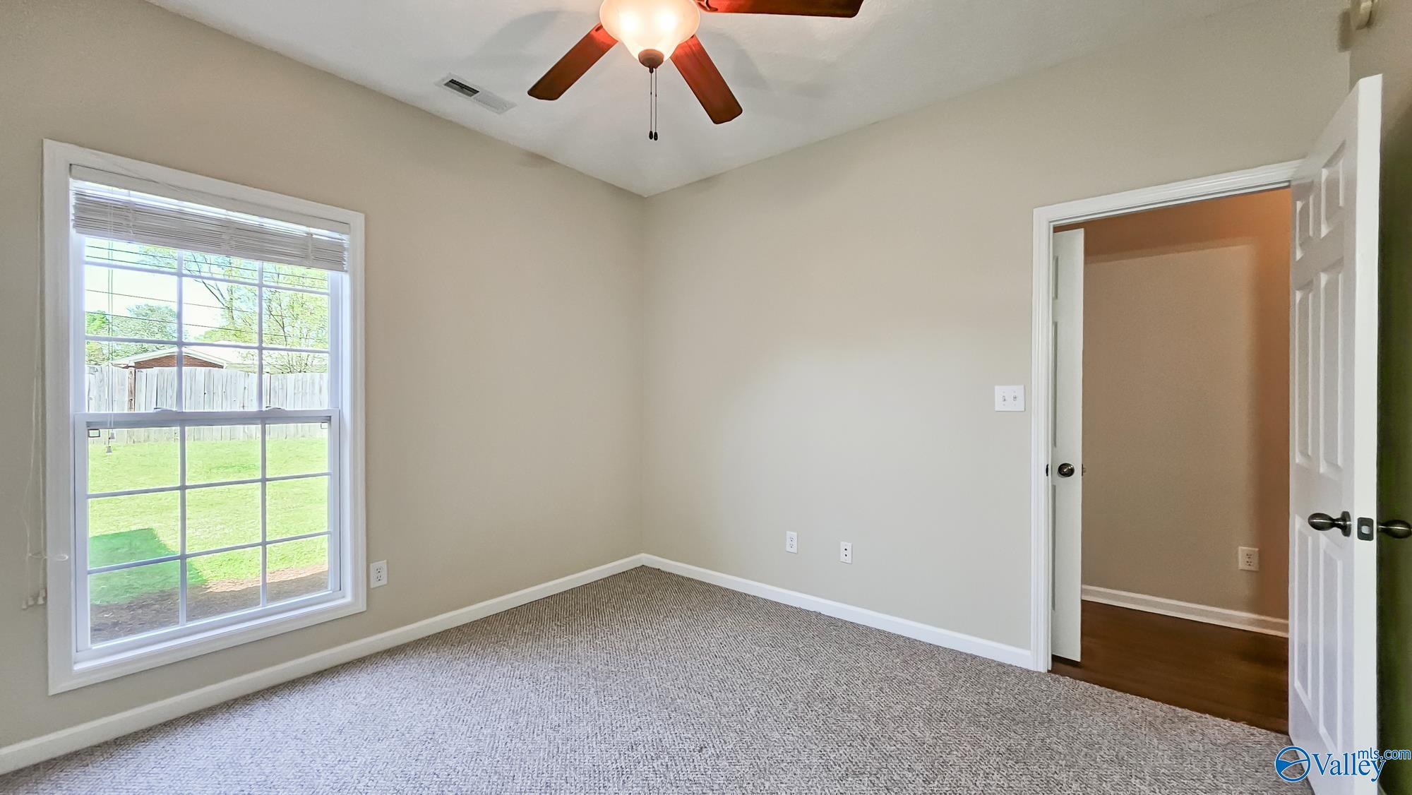 104 Wyndham Circle, Athens, Alabama image 14