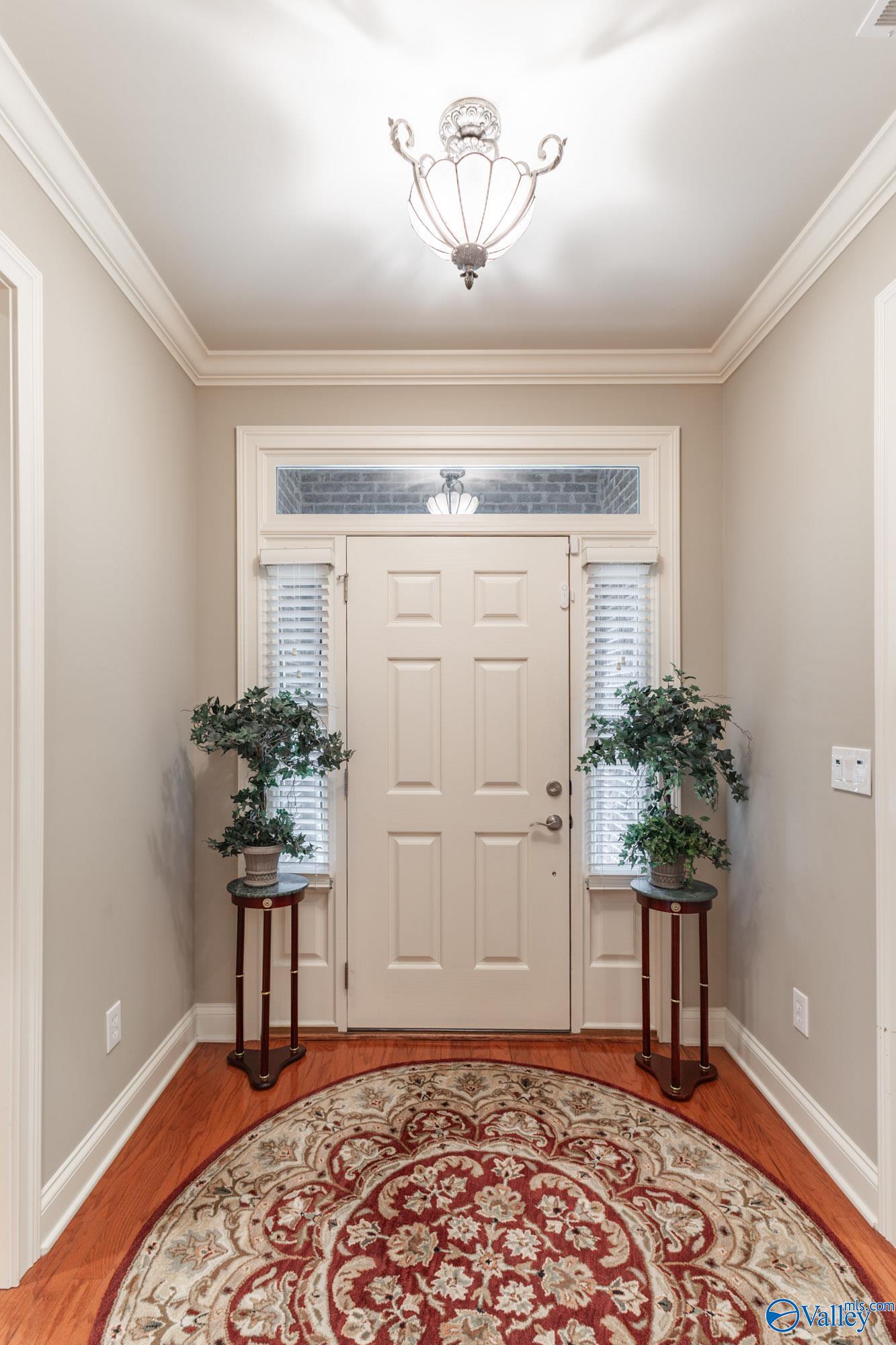 102 Abbott Lane