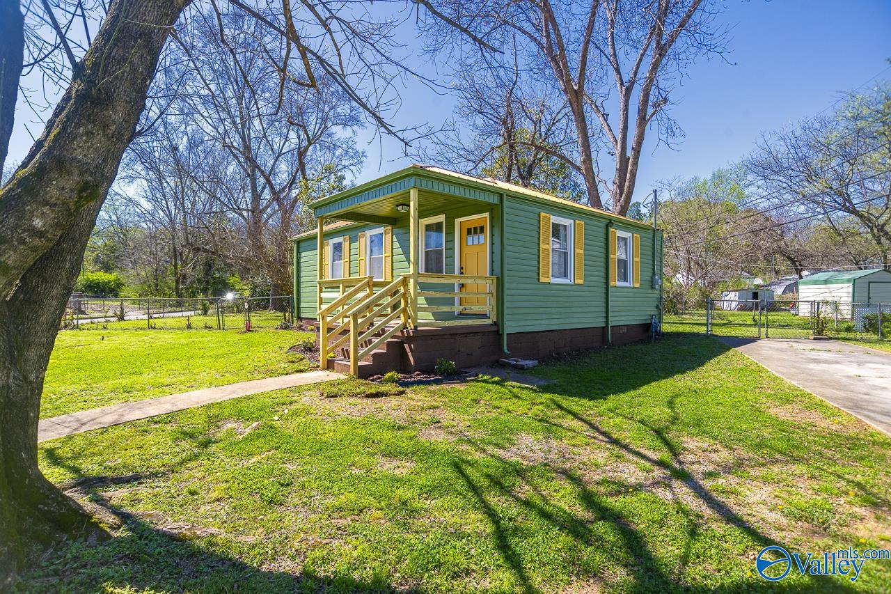 1001 Parklane Street