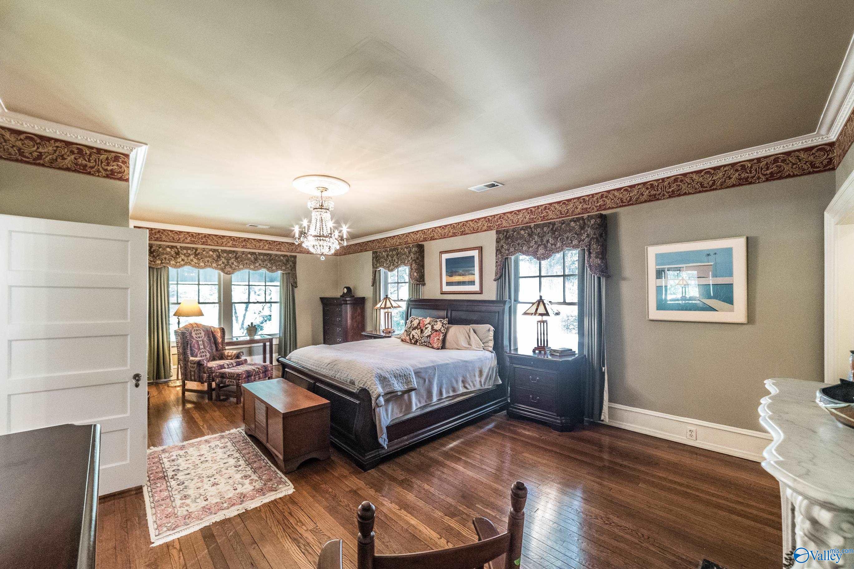 Scottsboro, Alabama 35768, United States, 4 Bedrooms Bedrooms, ,3 BathroomsBathrooms,Residential,Active,220483