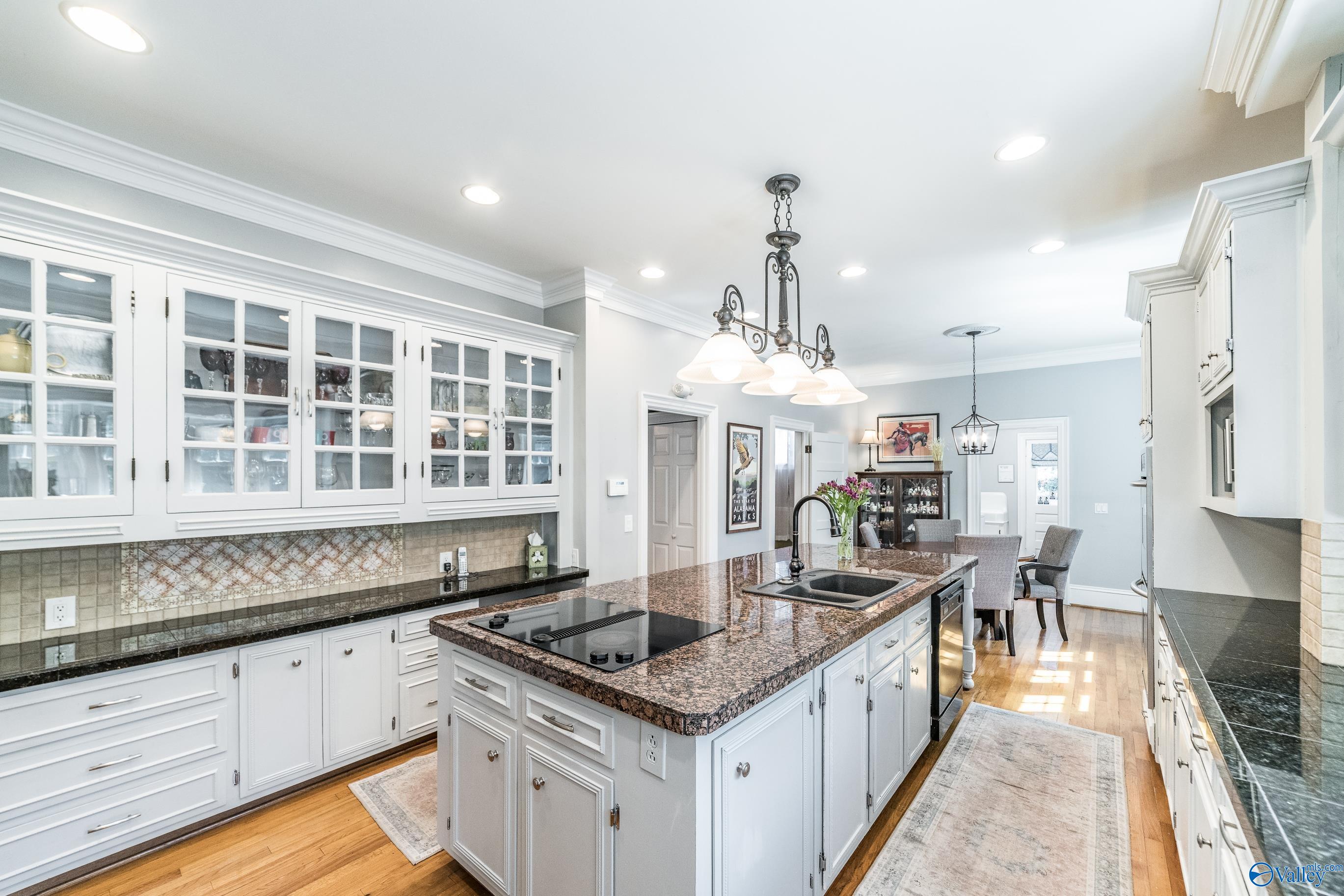 Scottsboro, Alabama 35768, United States, 4 Bedrooms Bedrooms, ,3 BathroomsBathrooms,Residential,Active,220483