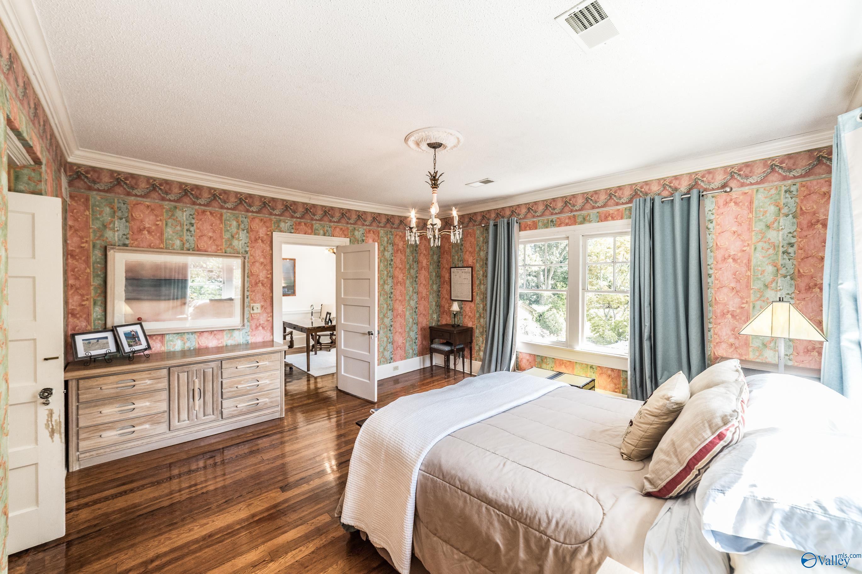 Scottsboro, Alabama 35768, United States, 4 Bedrooms Bedrooms, ,3 BathroomsBathrooms,Residential,Active,220483