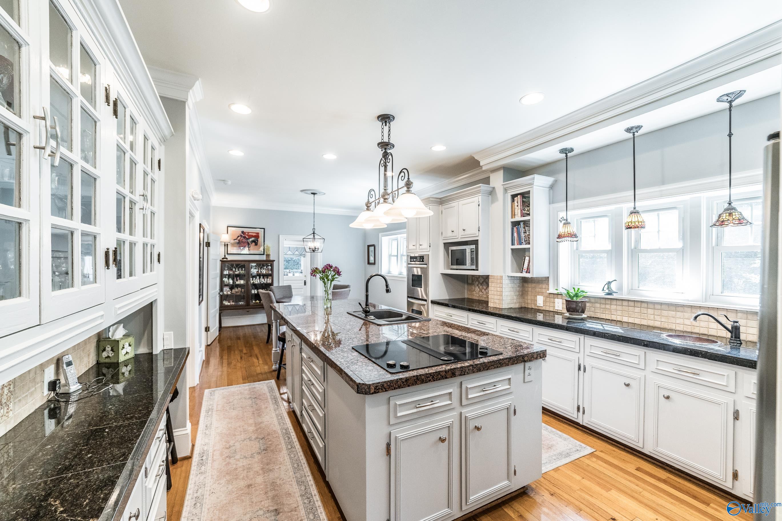 Scottsboro, Alabama 35768, United States, 4 Bedrooms Bedrooms, ,3 BathroomsBathrooms,Residential,Active,220483