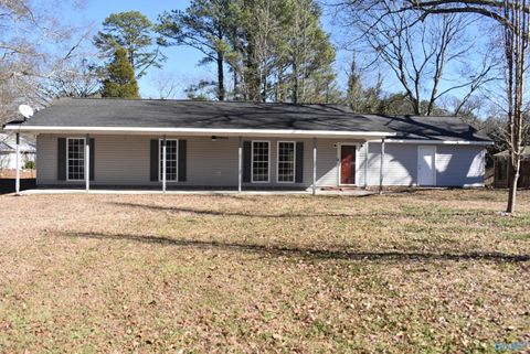 Photo of 286 Lee Drive, Attalla, AL 35954 (MLS # 21911558)
