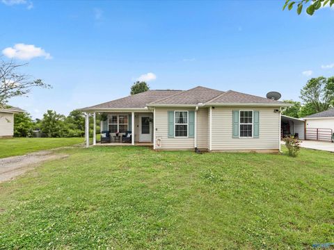 Homes For Sale - 160 Sophia Drive<br/> Toney, AL 35773