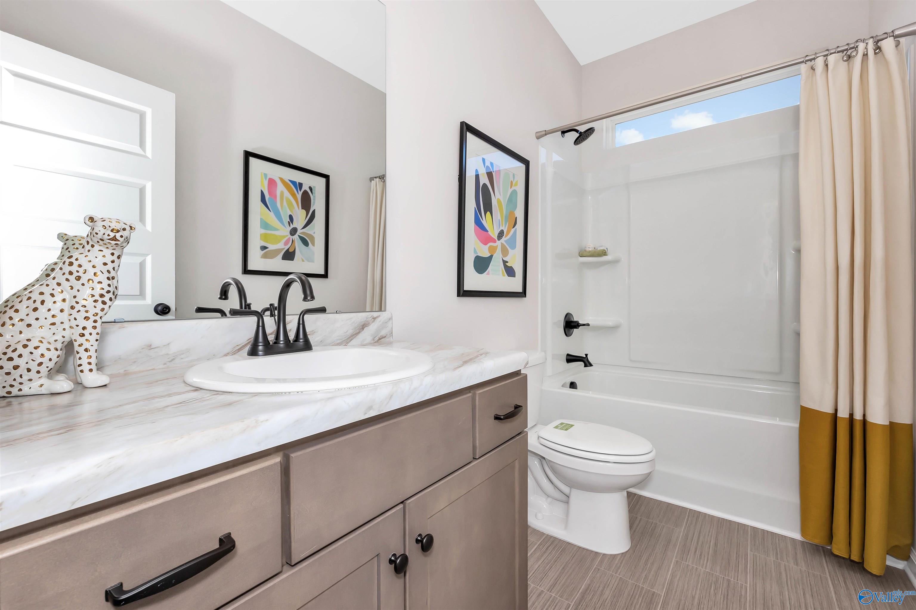 131 Tanger Glen Trail, Harvest, Alabama image 12