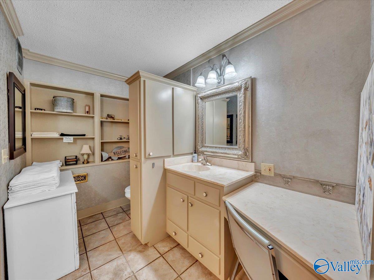 1802 Roseberry Drive, Scottsboro, Alabama image 18