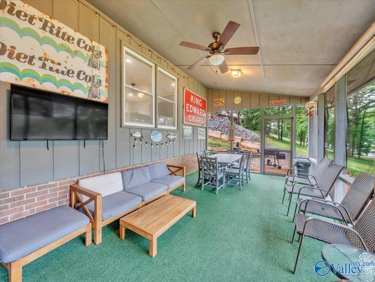 1802 Roseberry Drive, Scottsboro, Alabama image 34