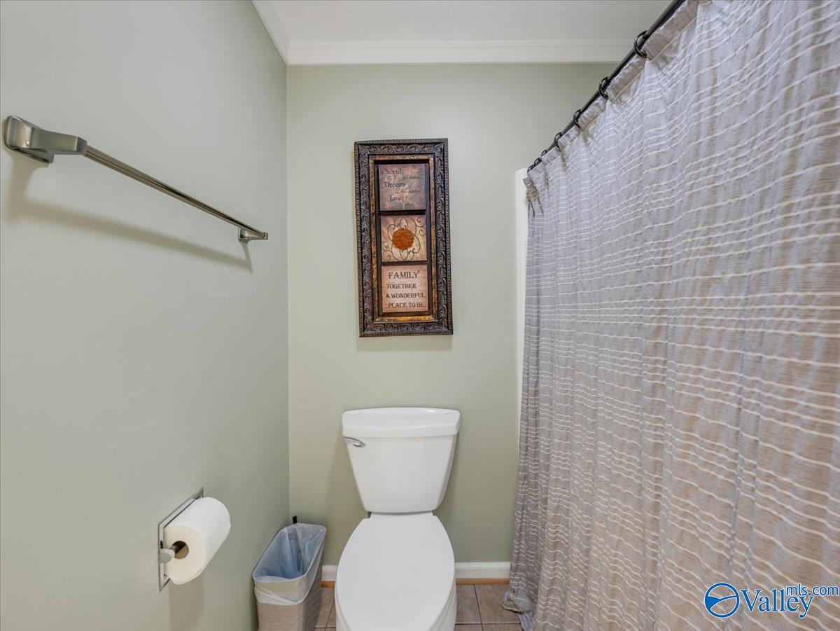 1802 Roseberry Drive, Scottsboro, Alabama image 31