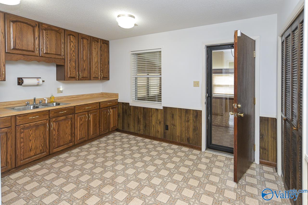 3204 Sandlin Road SW