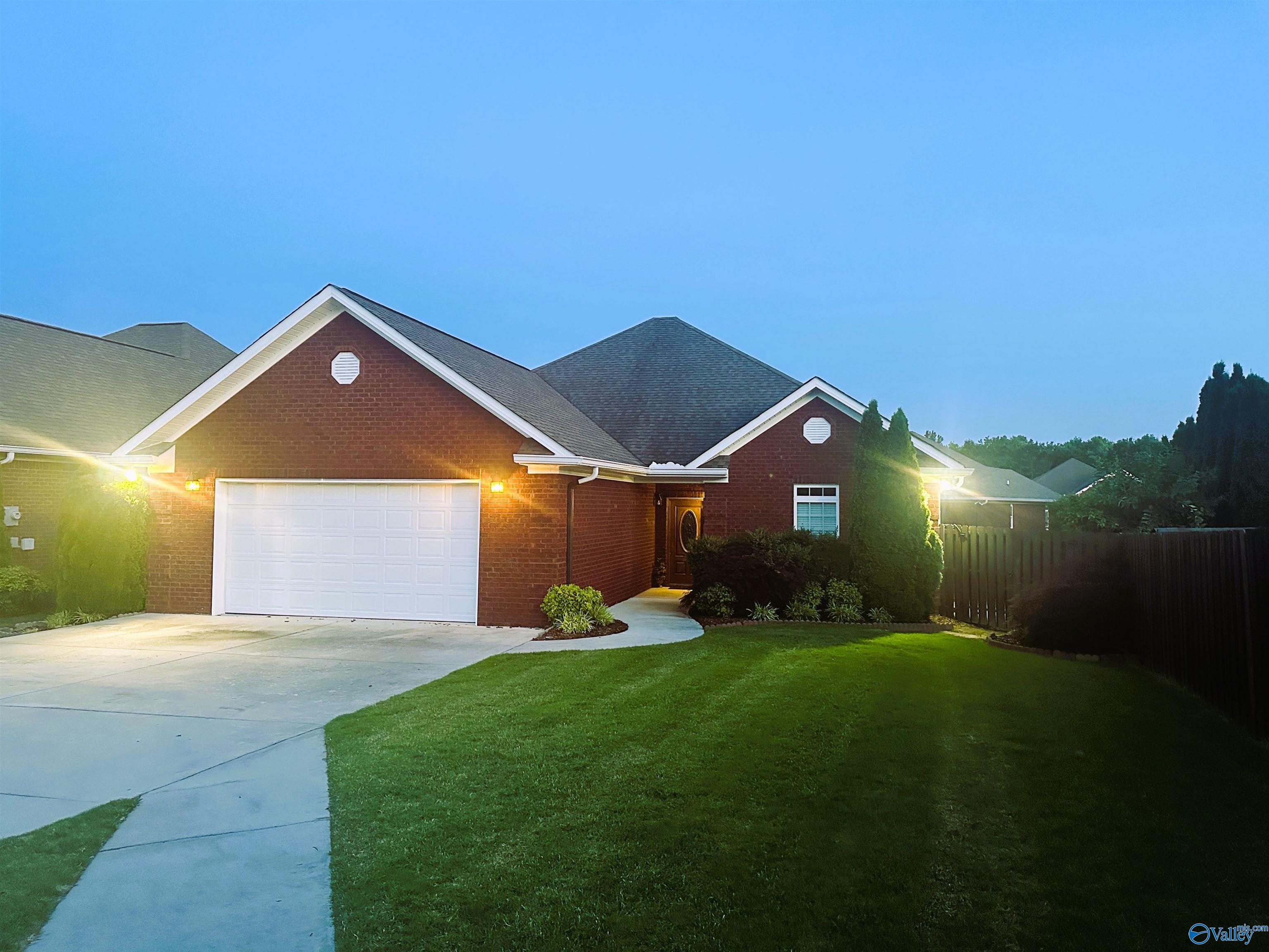 104 Canterbury Circle, Arab, Alabama image 1