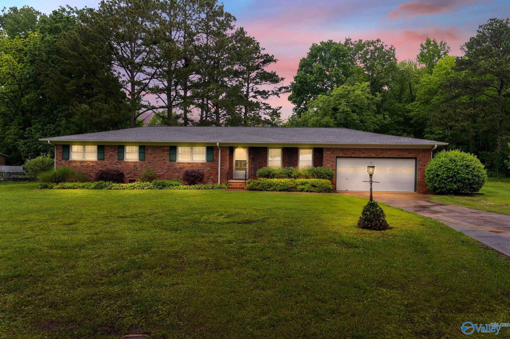 405 Franklin Street, Scottsboro, Alabama image 1