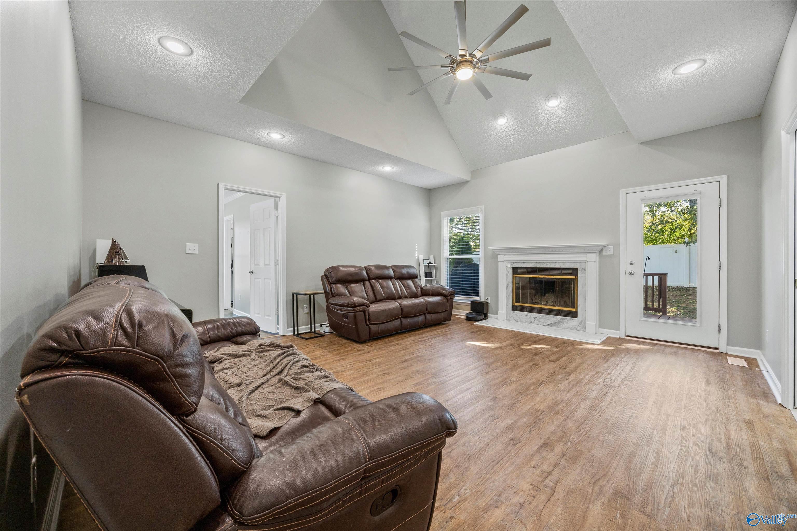 116 Lake Crest Circle