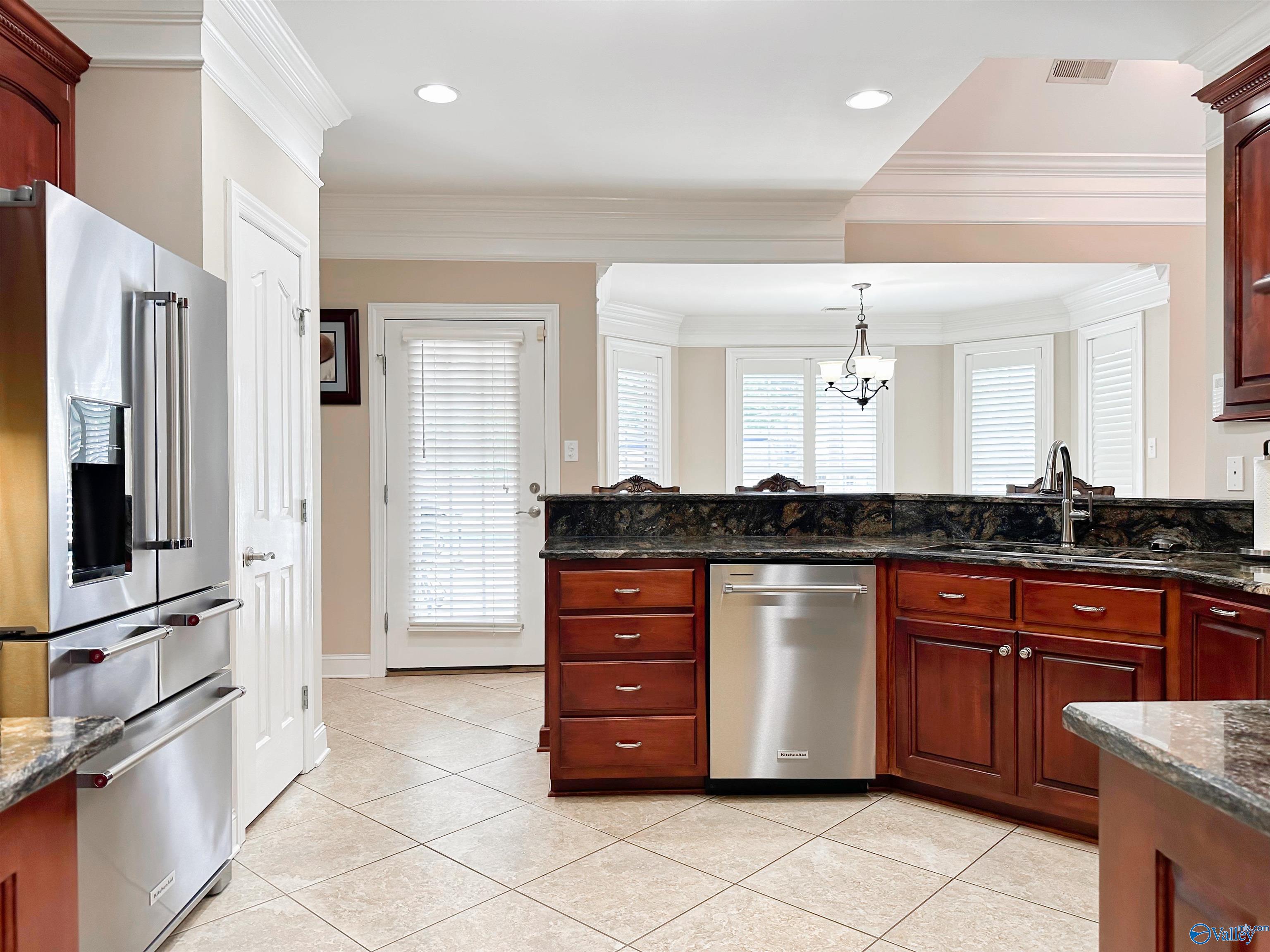 1103 Blackbriar Circle, Hartselle, Alabama image 21