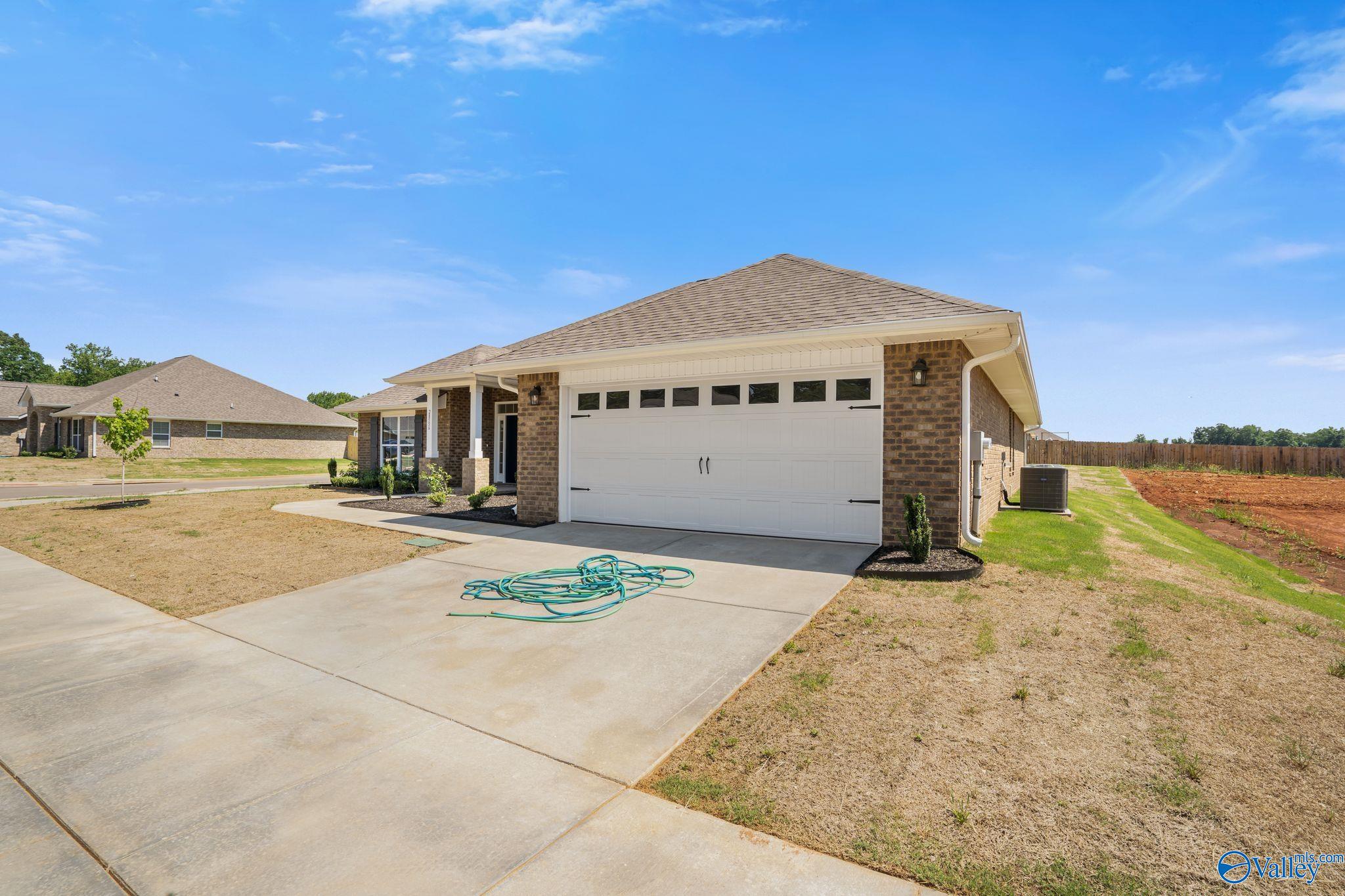 14105 Creekwater Court, Harvest, Alabama image 4