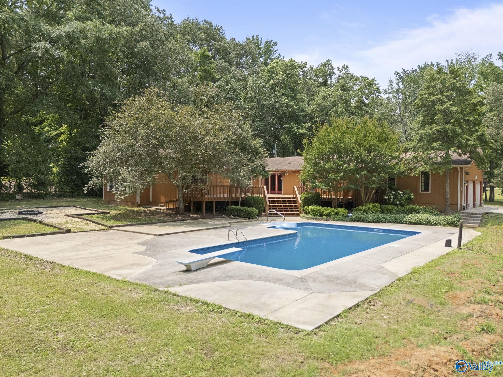 913 Old Big Cove Road, Owens Cross Roads, Alabama image 40