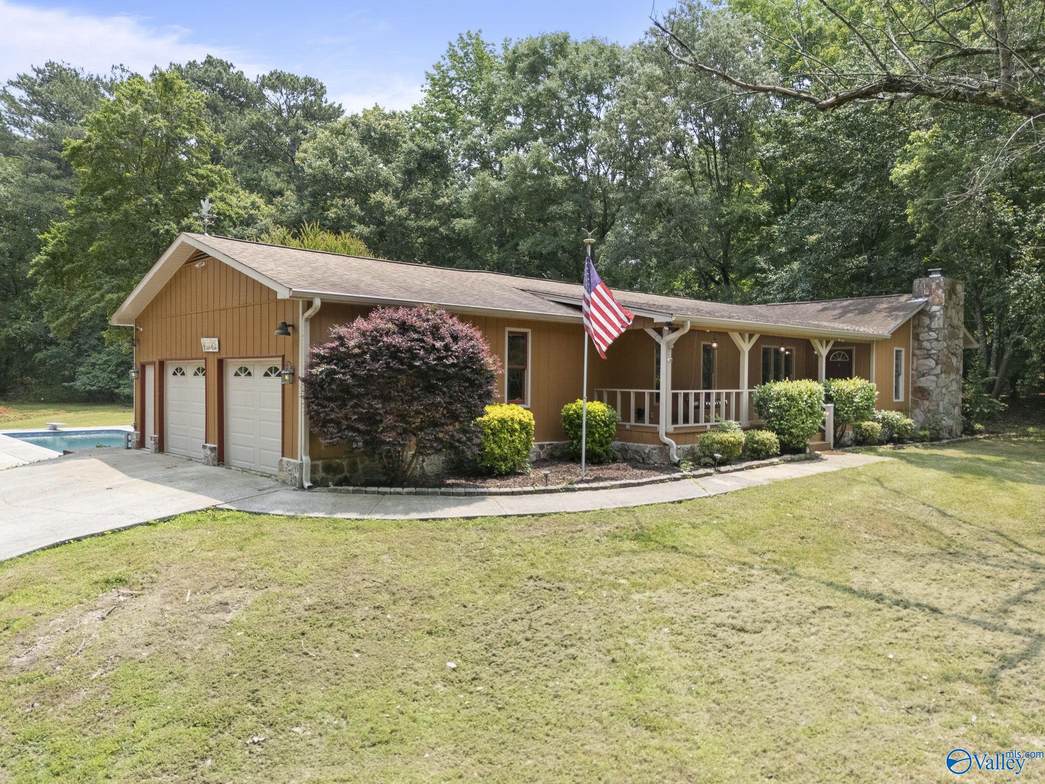 913 Old Big Cove Road, Owens Cross Roads, Alabama image 2