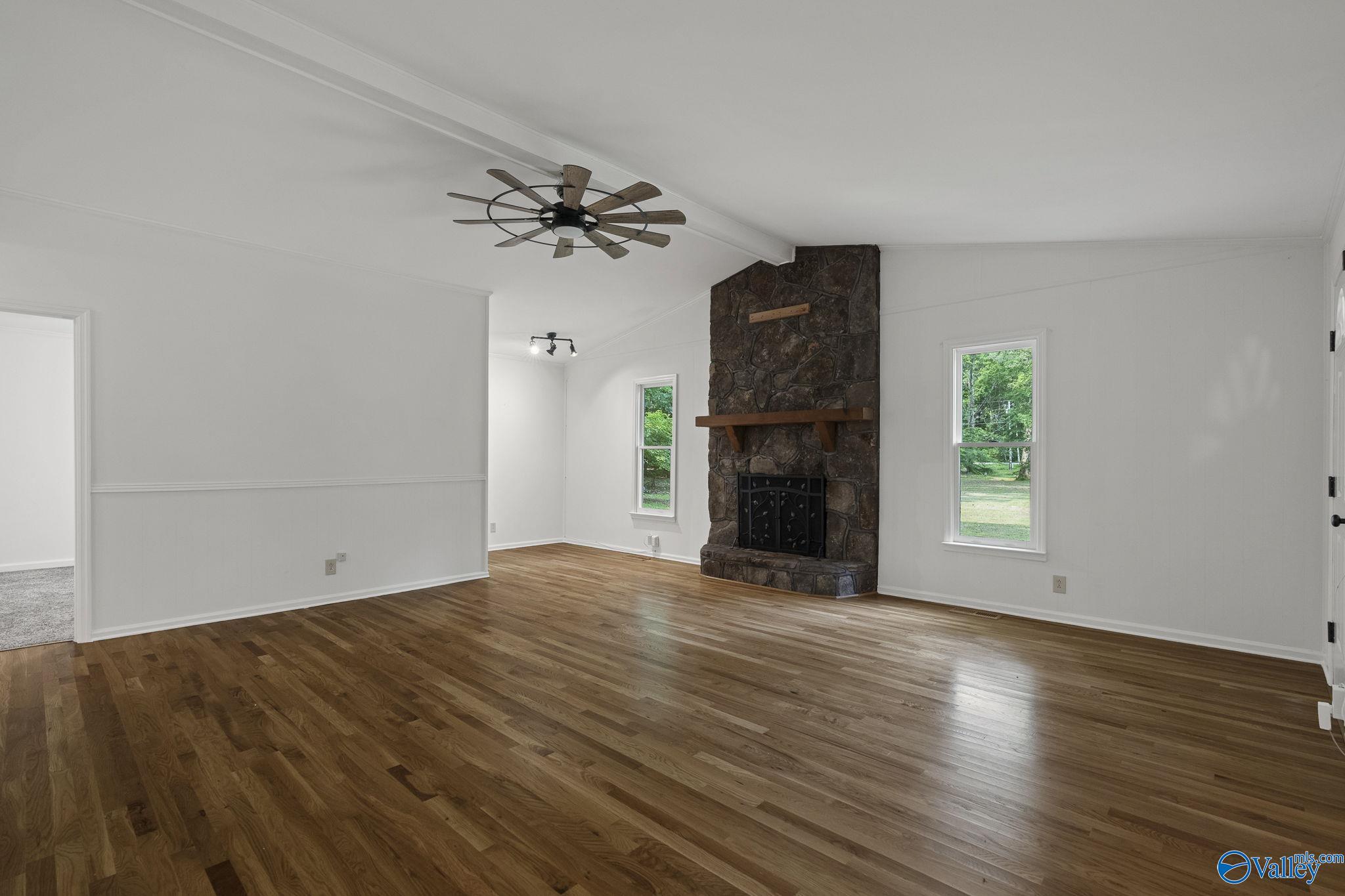 913 Old Big Cove Road, Owens Cross Roads, Alabama image 4