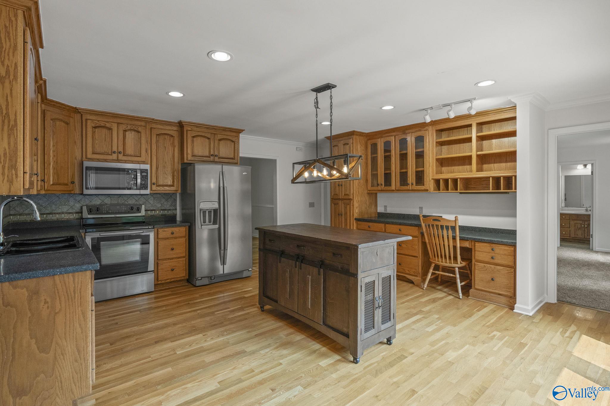 913 Old Big Cove Road, Owens Cross Roads, Alabama image 12