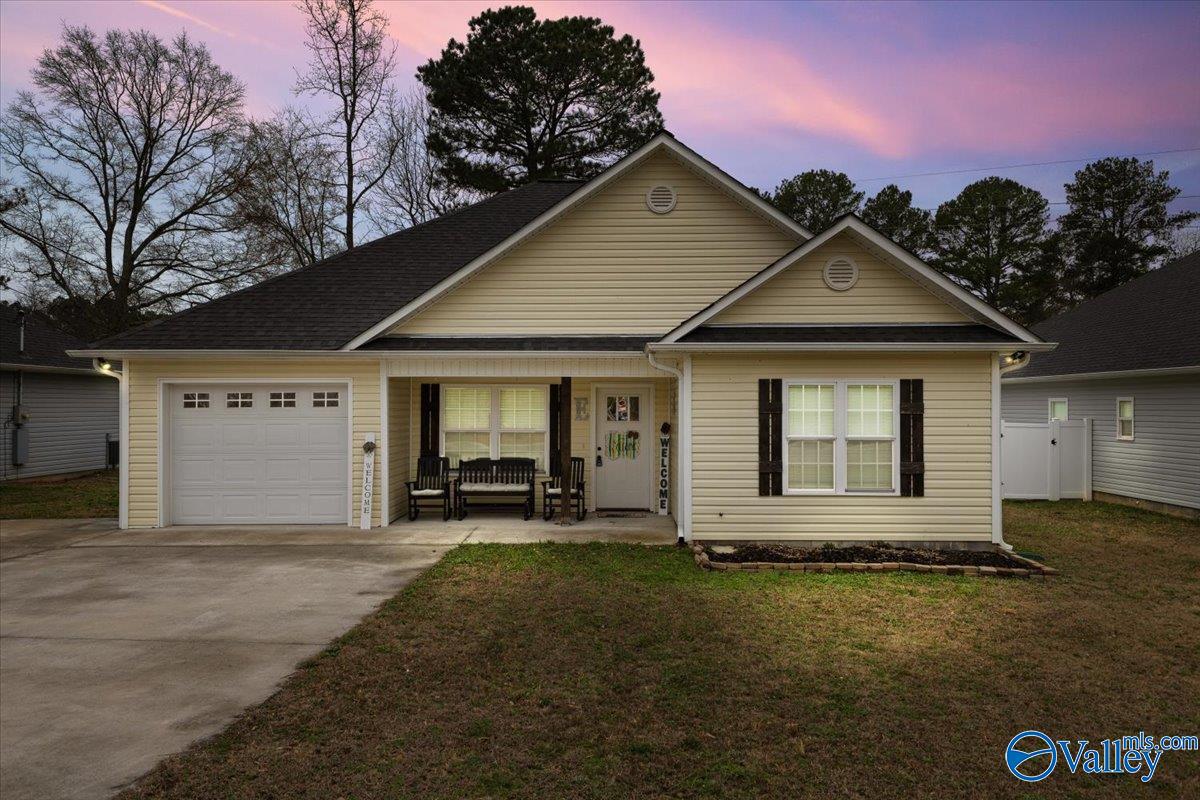 393 Central Avenue, Oneonta, Alabama image 1