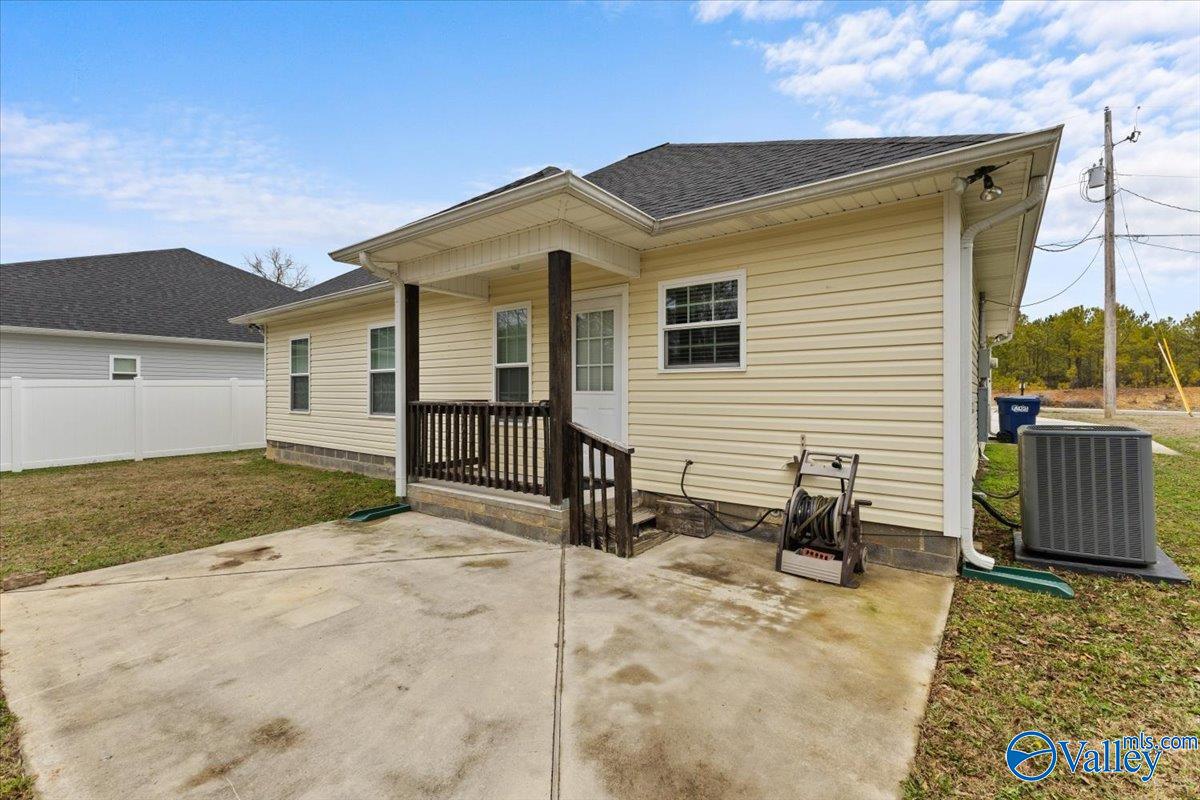 393 Central Avenue, Oneonta, Alabama image 25