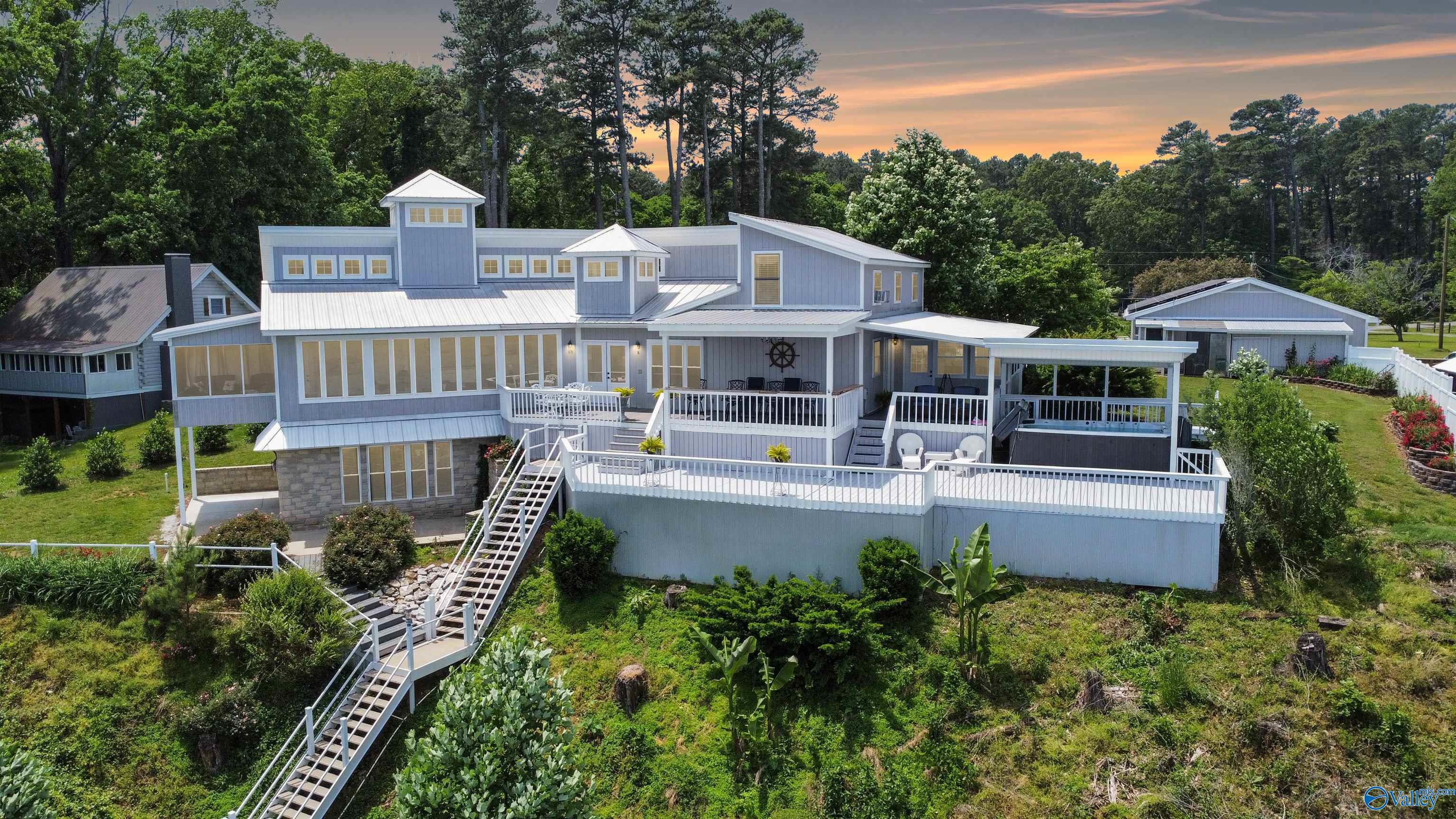 724 Bluff Drive, Rogersville, Alabama image 1