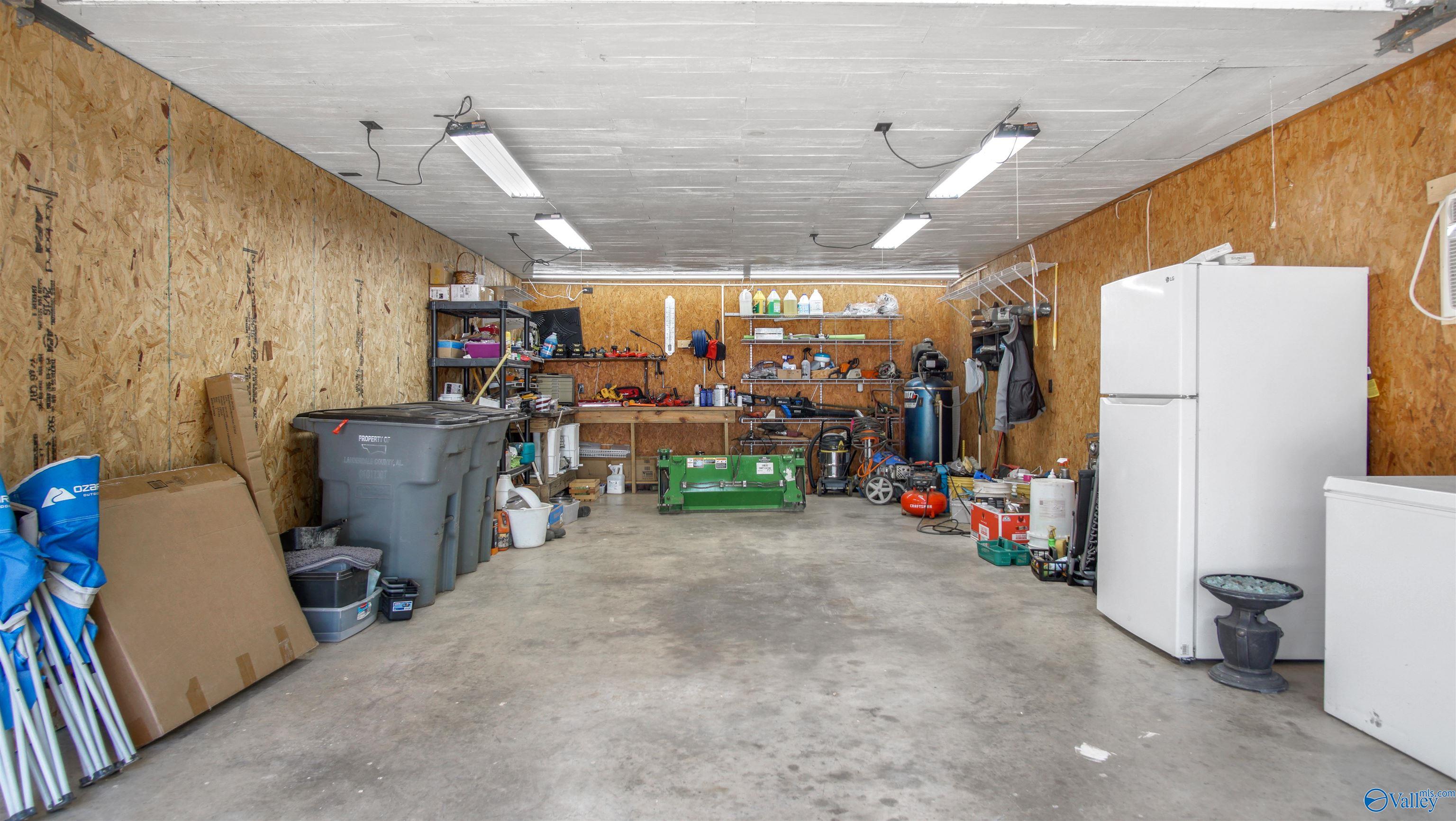 724 Bluff Drive, Rogersville, Alabama image 49