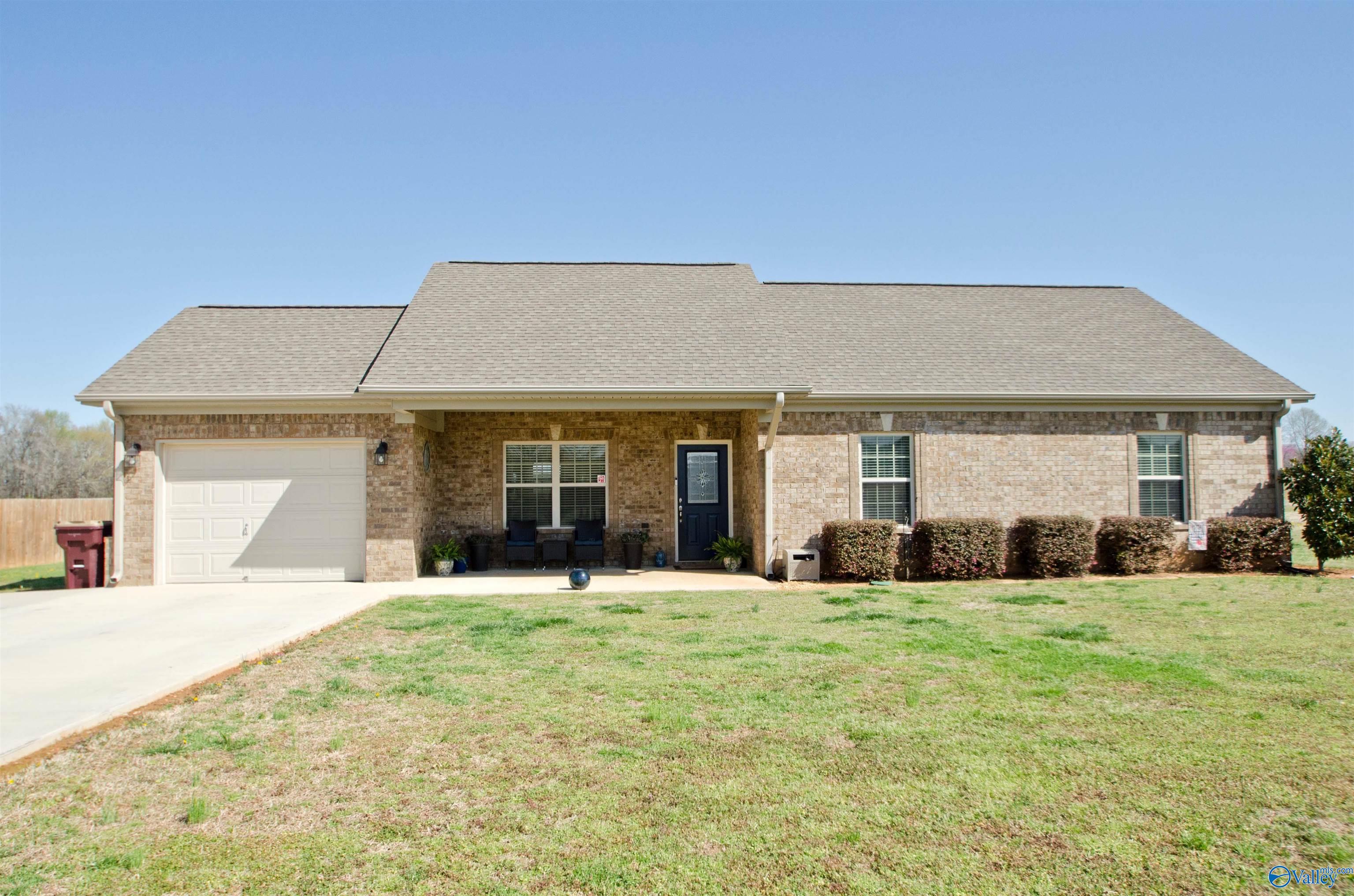 27451 Harvest Road, Athens, Alabama image 1