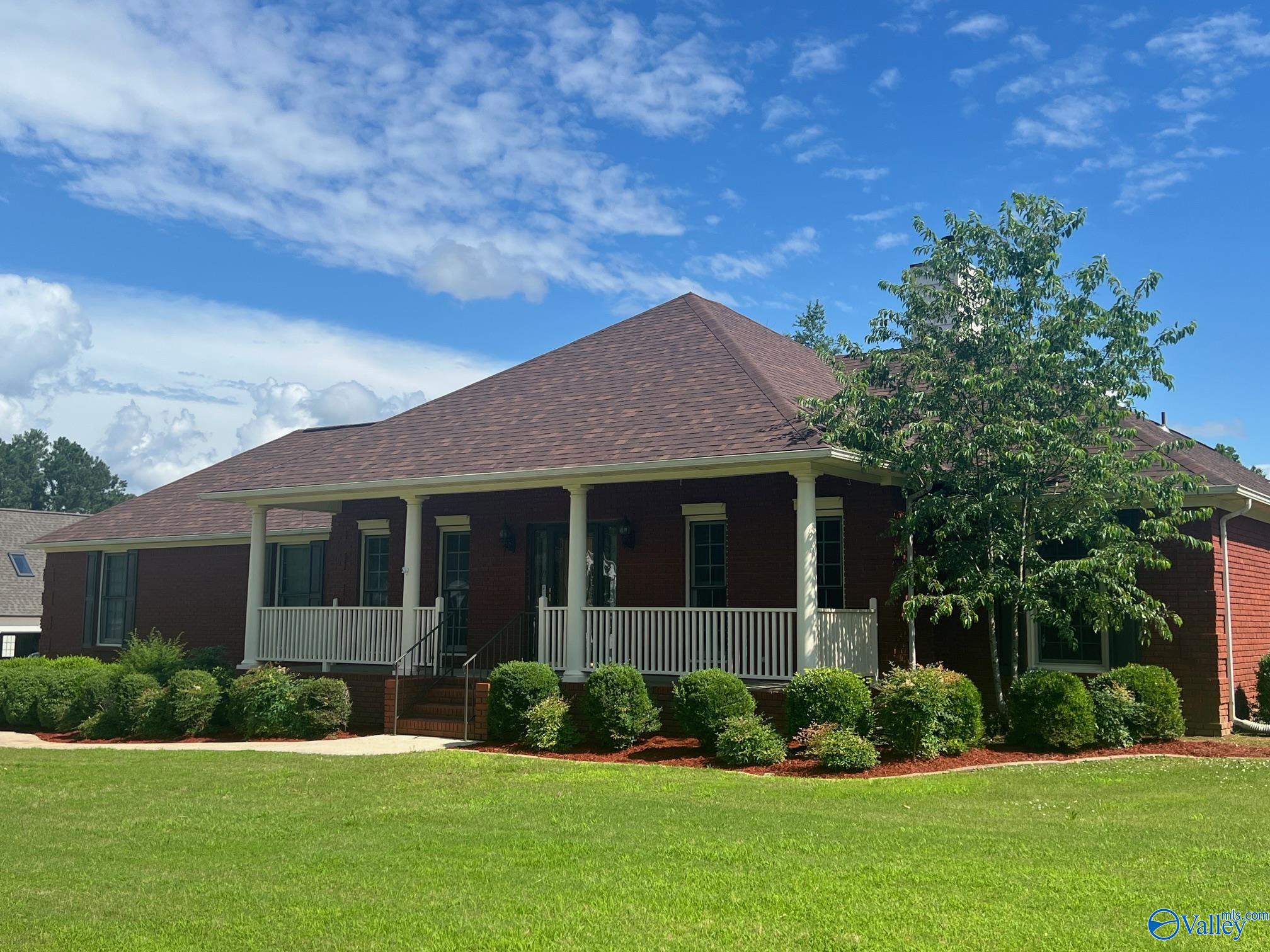 22240 Choctaw Lane, Athens, Alabama image 1