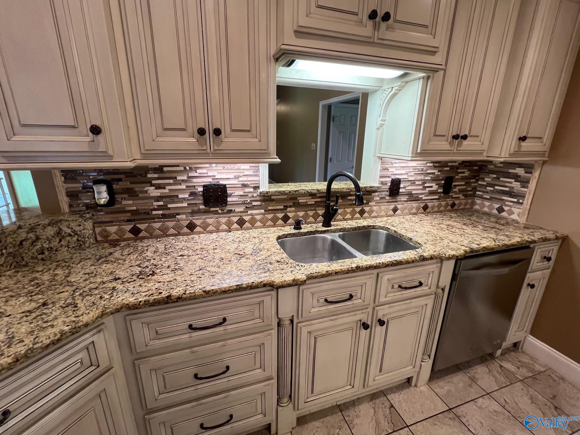 22240 Choctaw Lane, Athens, Alabama image 7