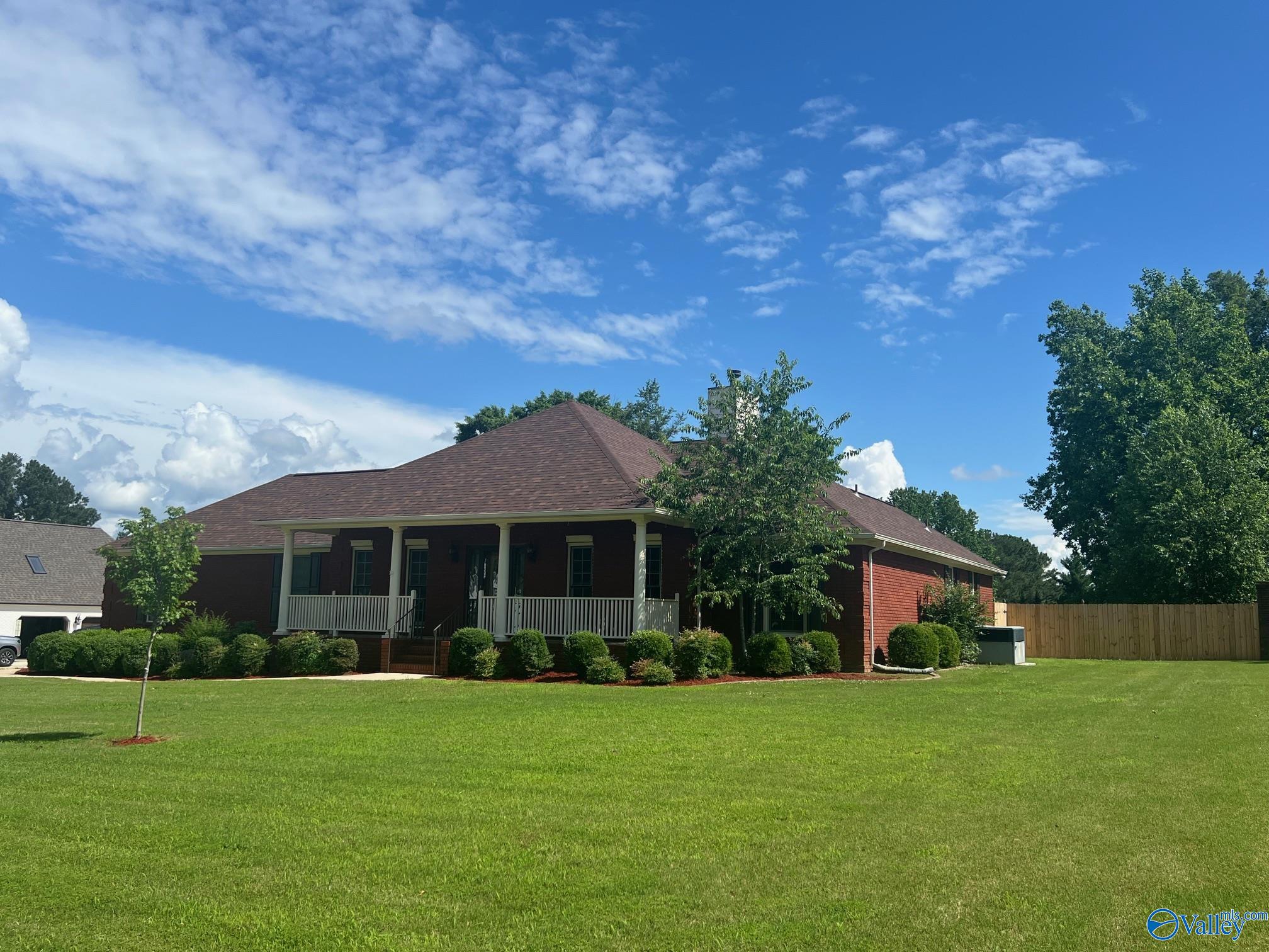 22240 Choctaw Lane, Athens, Alabama image 3