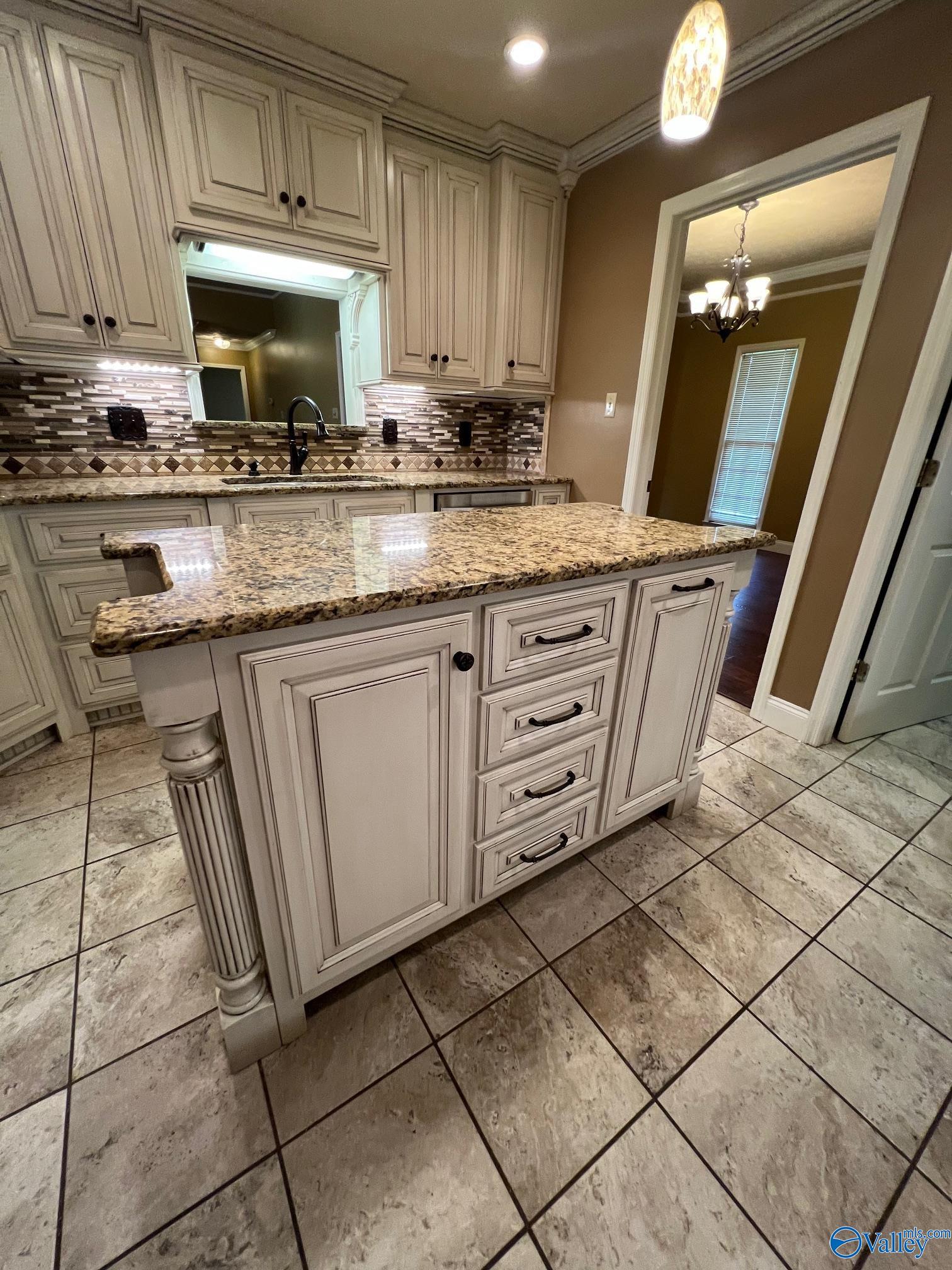 22240 Choctaw Lane, Athens, Alabama image 9