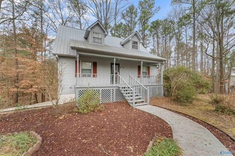 Homes For Sale - 5615 Cherrywood Drive<br/> Marshall County, Guntersville, AL 35976