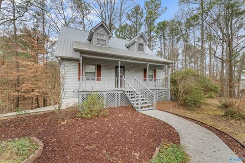 5615 Cherrywood Drive Guntersville AL 35976