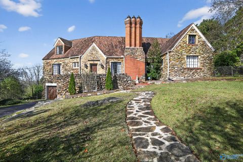 Photo of 2710 Hilltop Circle, Gadsden, AL 35904 (MLS # 21905109)