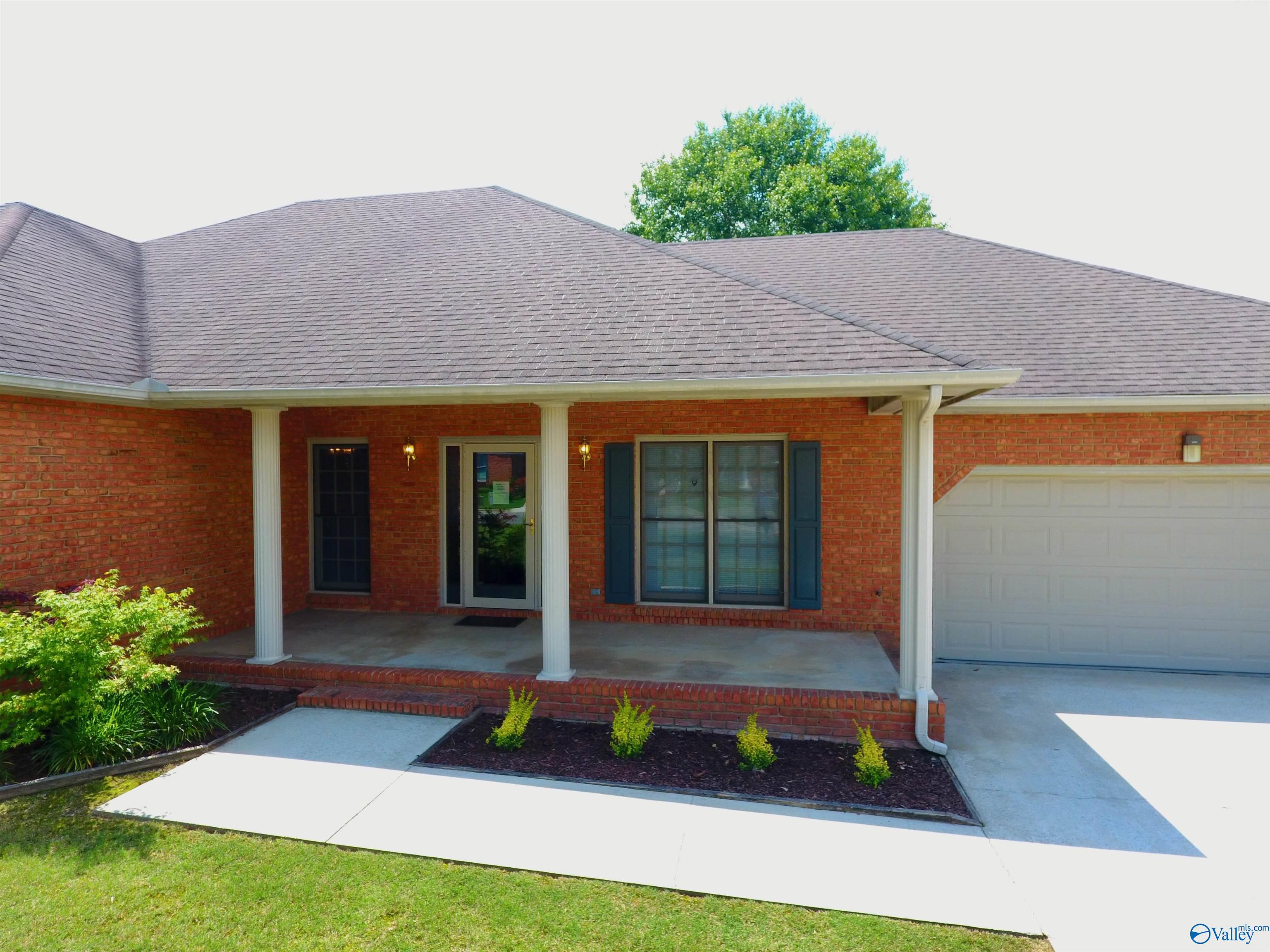 2909 Winfrey Drive, Decatur, Alabama image 3