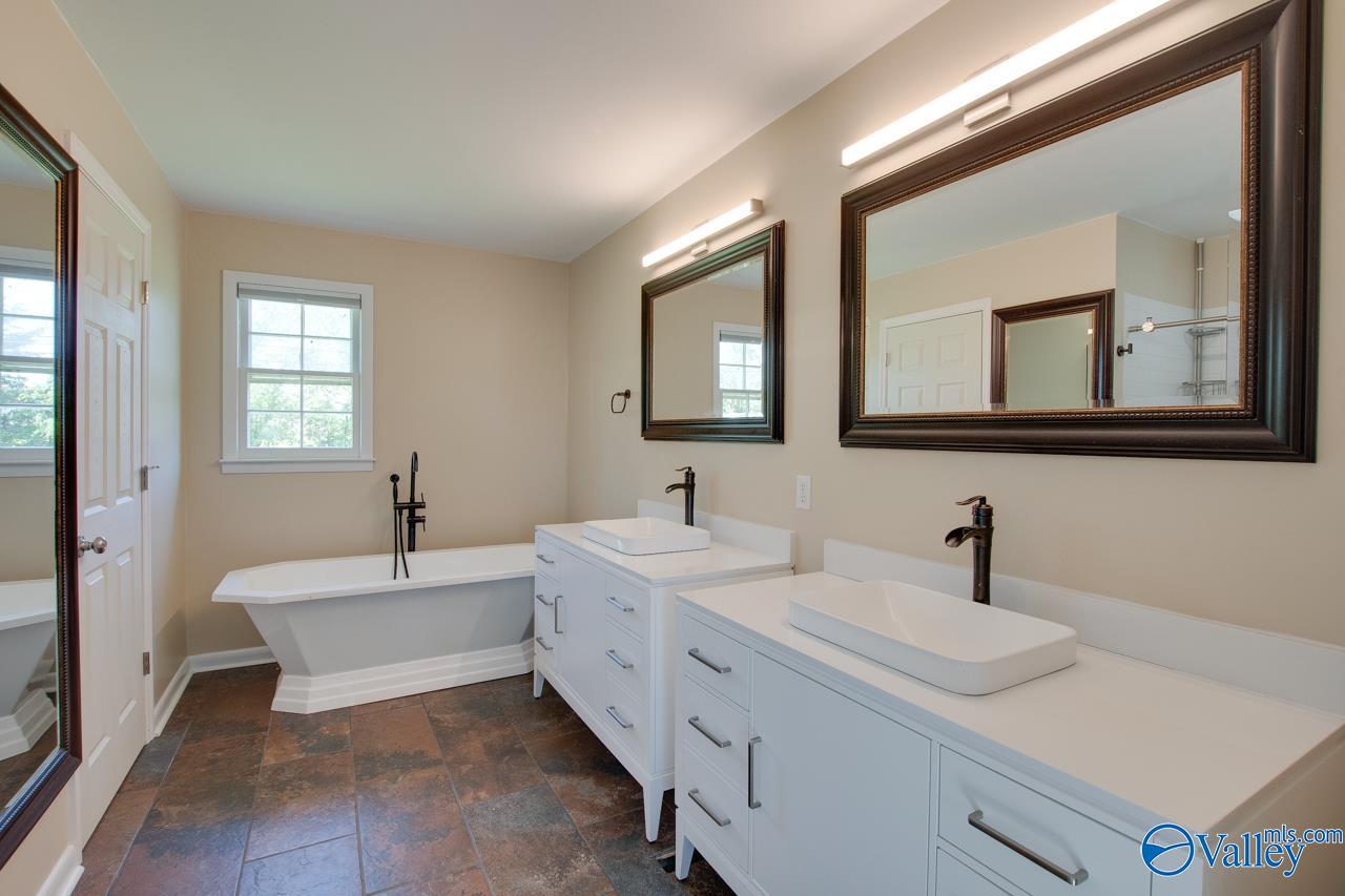1364 Charity Lane, Hazel Green, Alabama image 16