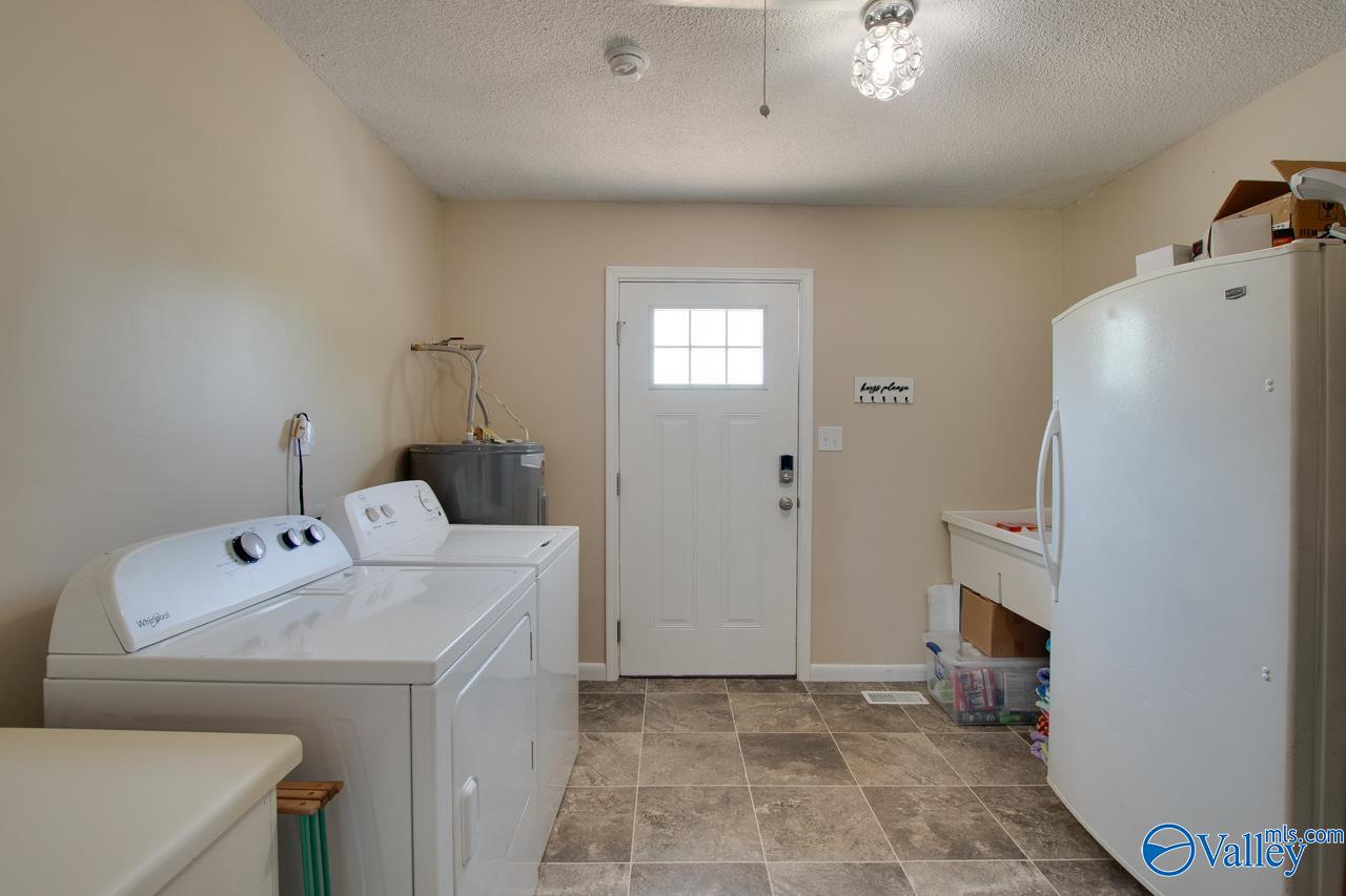 1364 Charity Lane, Hazel Green, Alabama image 19