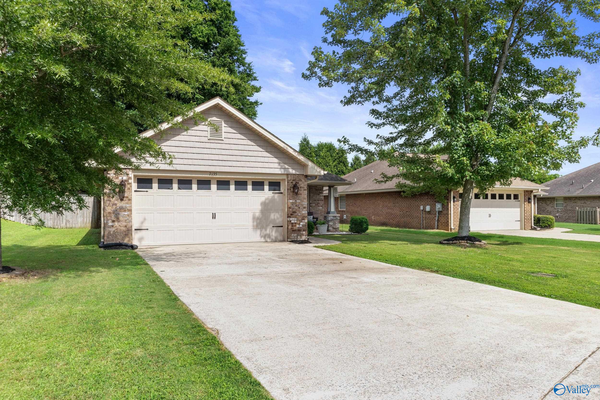 7135 Pale Dawn Place, Owens Cross Roads, Alabama image 3