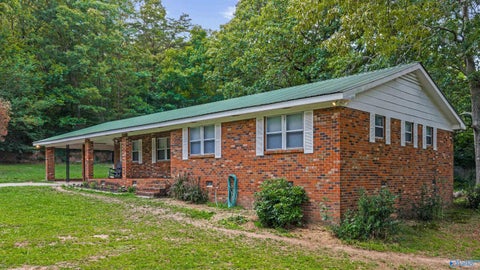 Homes For Sale - 72 Red Oak Drive<br/> Dekalb County, Valley Head, AL 35989