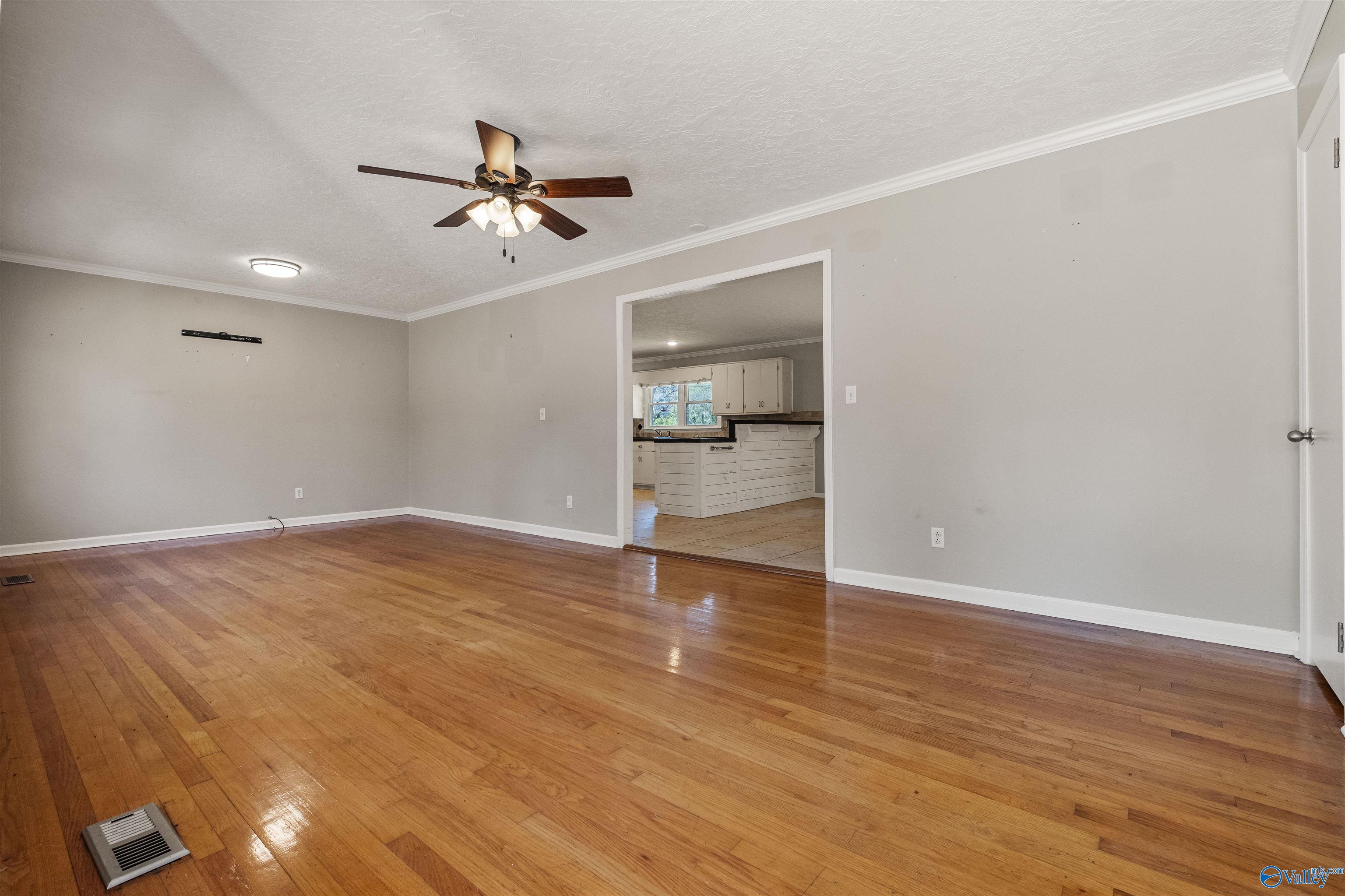 817 Woodmar Drive, Gadsden, Alabama image 5