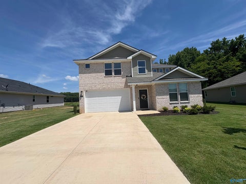Homes For Sale - 135 Plum Tree Lane<br/> Hazel Green, AL 35750
