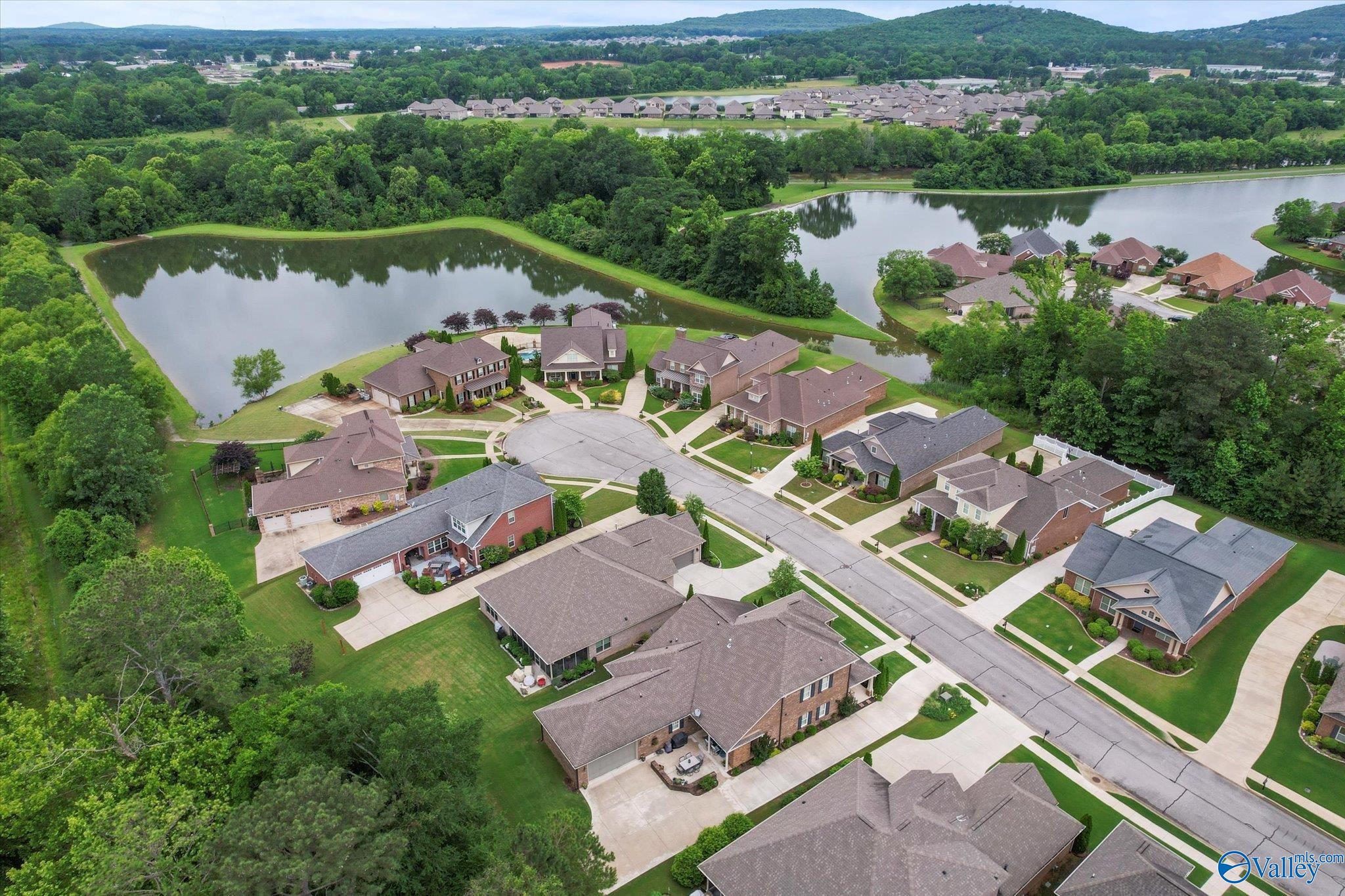 610 Indian Lake Drive, Huntsville, Alabama image 40