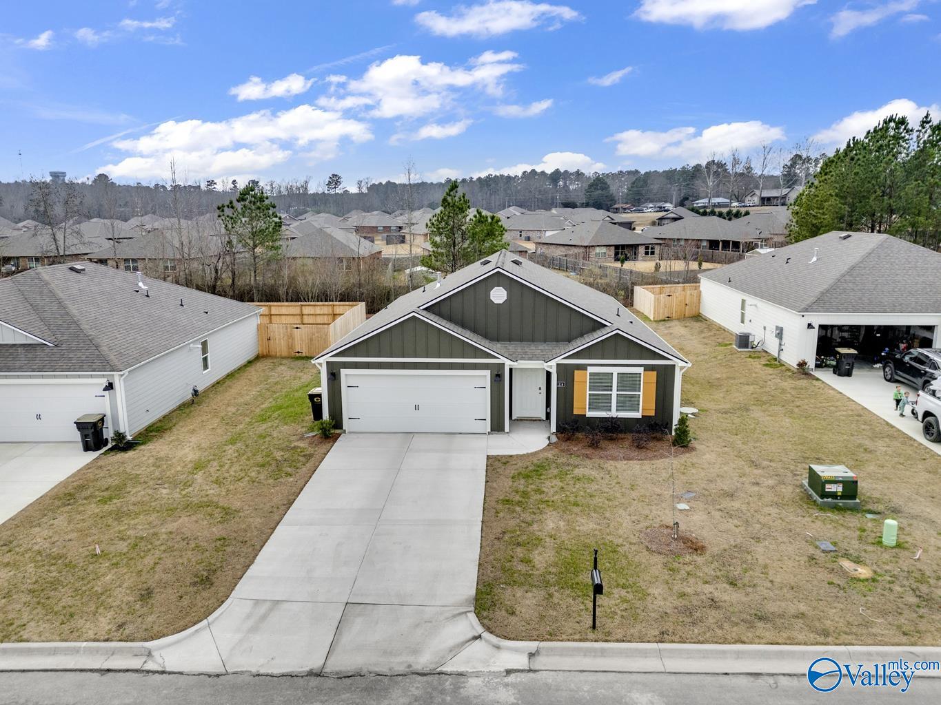 1114 Waverly Lane SW