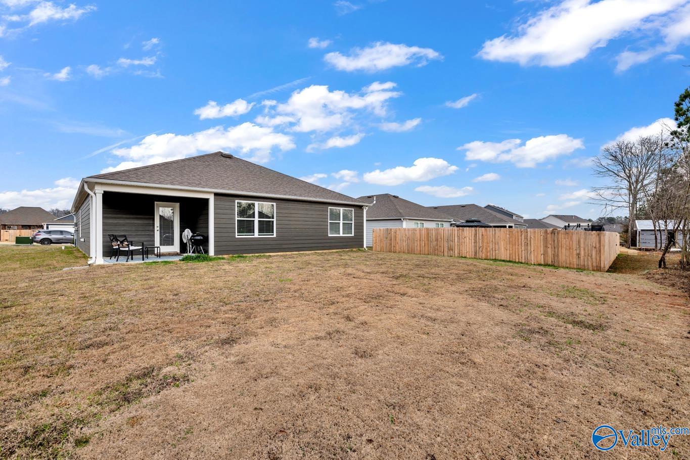 1114 Waverly Lane SW