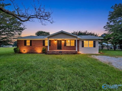 Homes For Sale - 977 Broad Street<br/> Dekalb County, Fyffe, AL 35971
