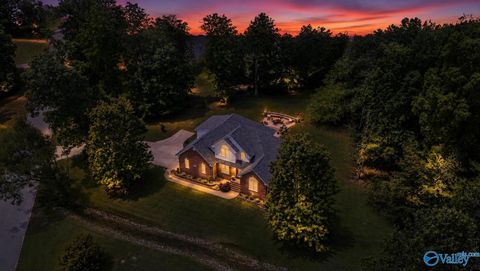Homes For Sale - 60 Windwood Drive<br/> Lincoln County County, Fayetteville, TN 37334