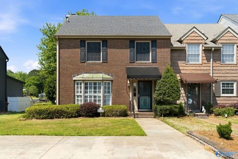 Townhouse For Sale - 409 Lakepoint Drive<br/> Gadsden, AL 35901