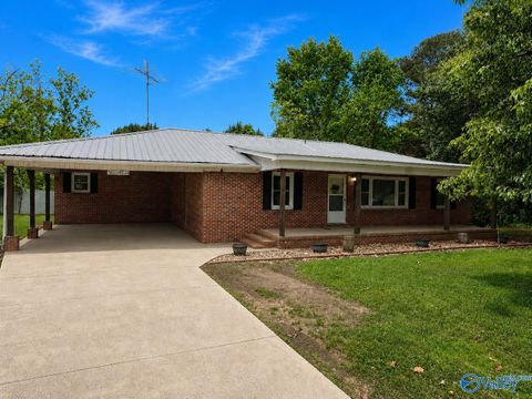 Photo of 765 County Road 24, Crossville, AL 35962 (MLS # 21917326)